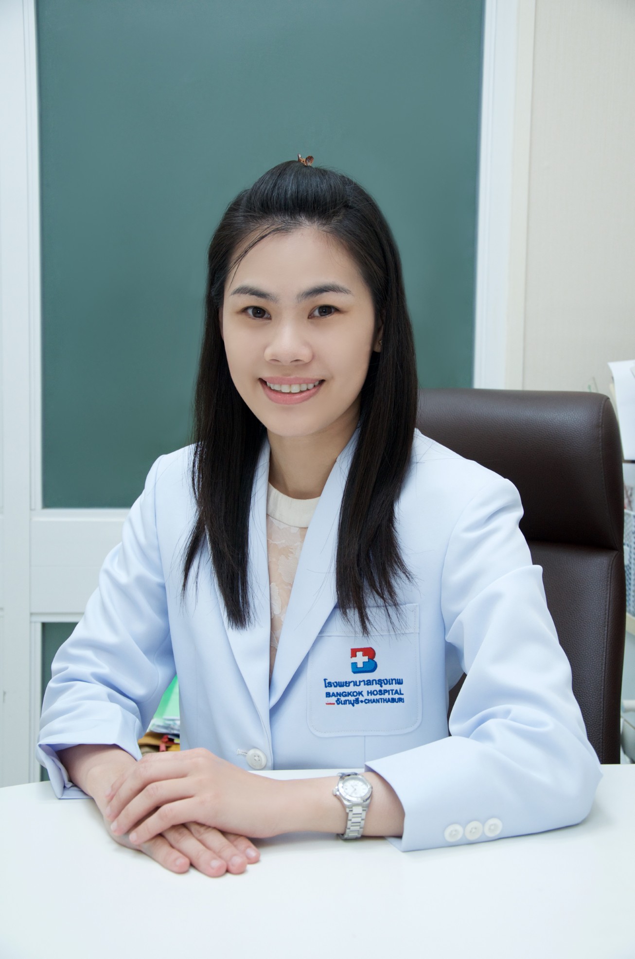 แพทย์หญิง พรทิพย์ นิติการุญ